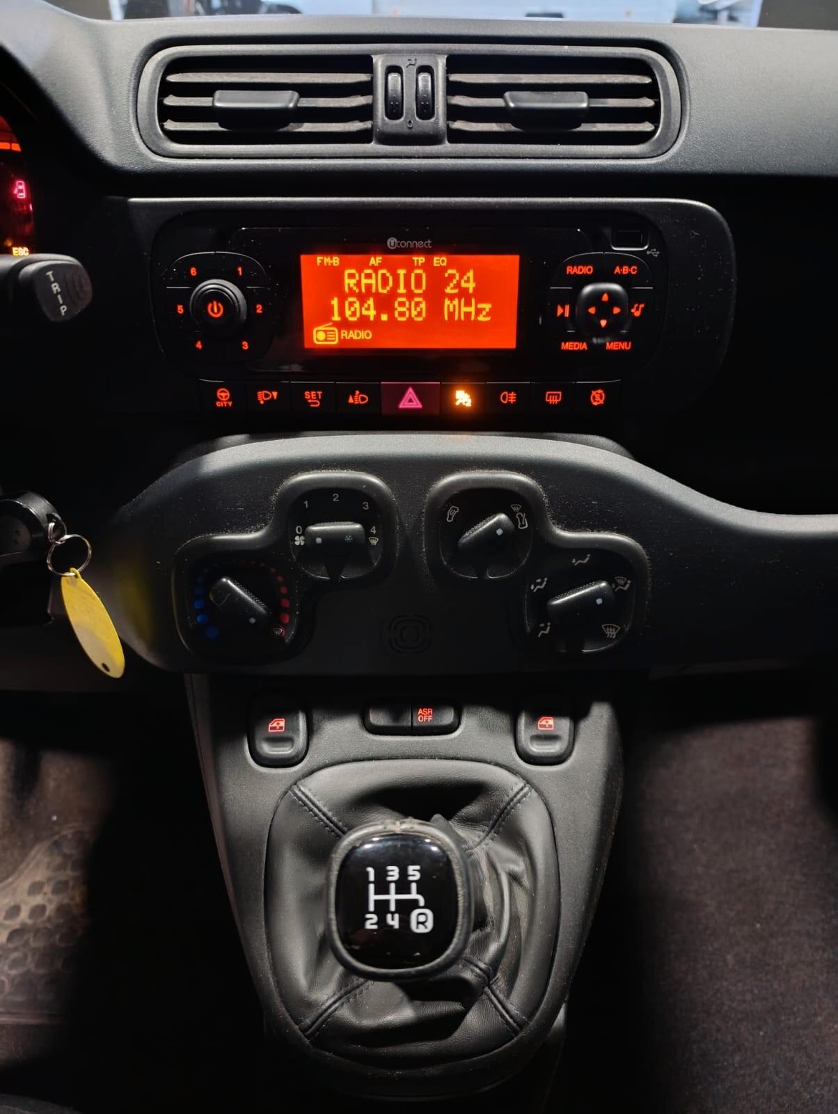 Fiat Panda del 2019 -30.000 CHILOMETRI-