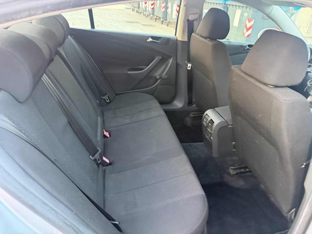 VOLKSWAGEN Passat 1.9 TDI/105CV DPF BlueMotion senza lavoro da fare