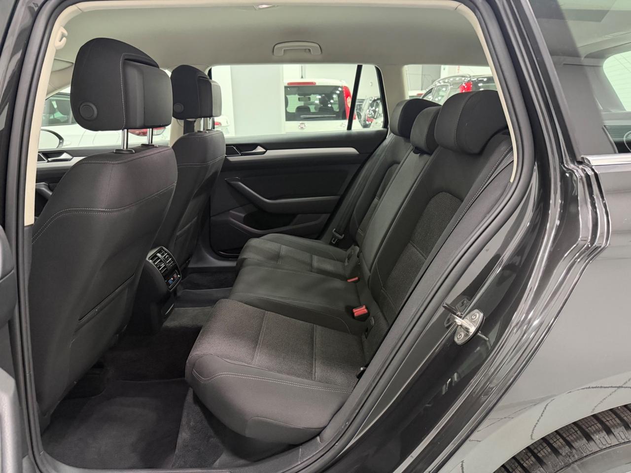 Volkswagen Passat 2.0 TDI DSG Business BlueMotion Technology