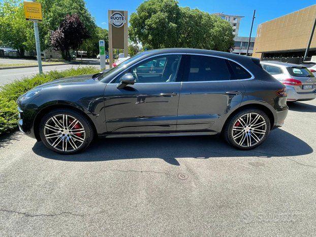 Porsche Macan Turbo
