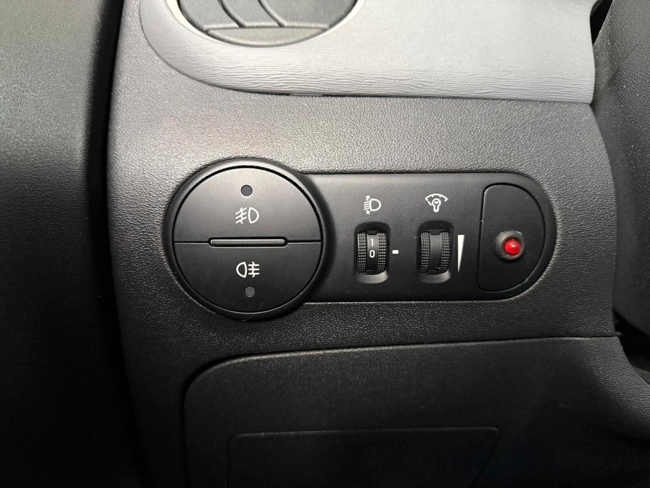 Hyundai i10 1.1cc LIKE 69cv - 24.000 KM REALI!