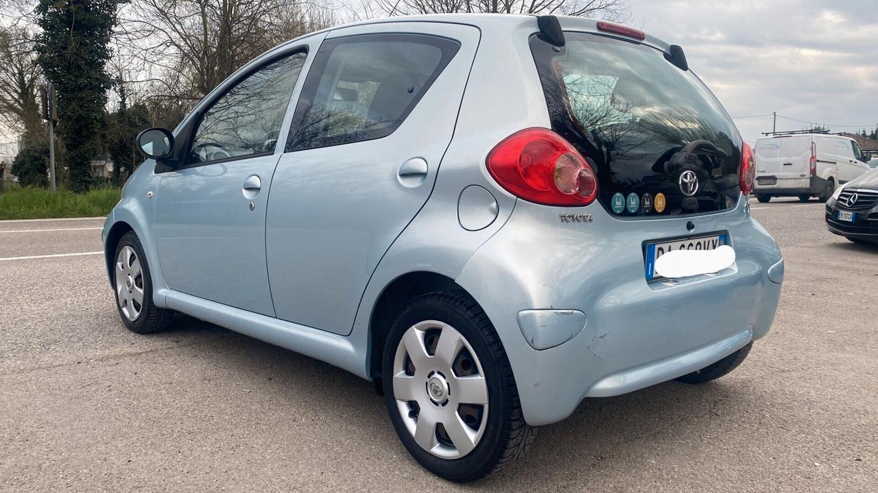 Toyota Aygo 1.0 12V VVT-i 5 porte