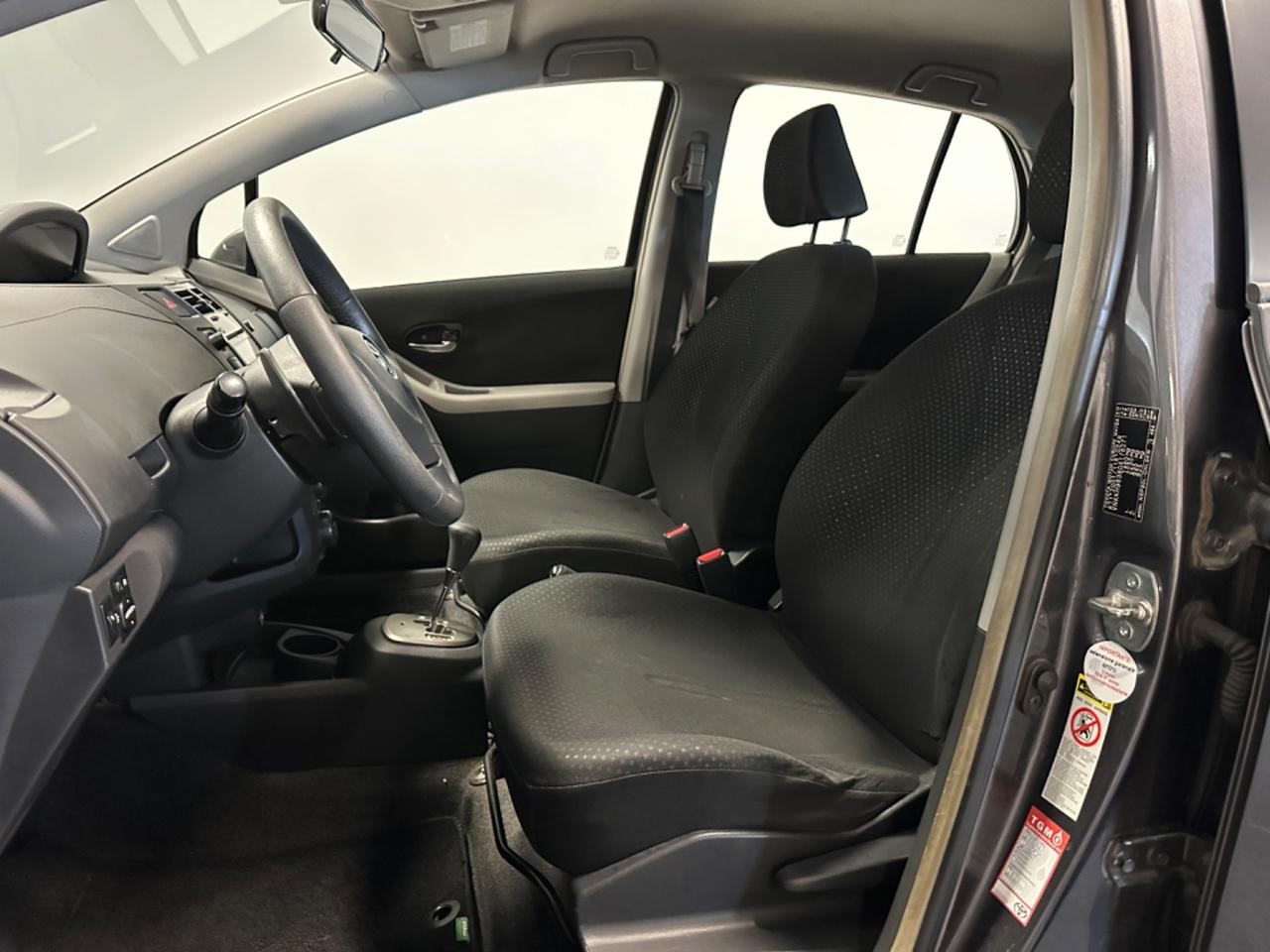 TOYOTA YARIS 1.3 AUTOMATICA NEOPATENTATI GARANZIA