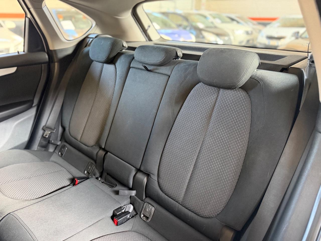 Bmw 2er Active Tourer 218i Advantage NEOPATENTATI