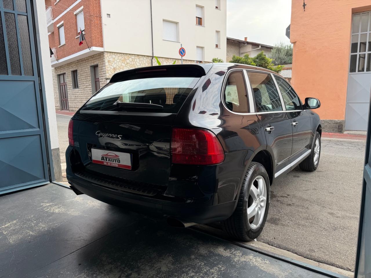 Porsche Cayenne 3.2 V6 cat
