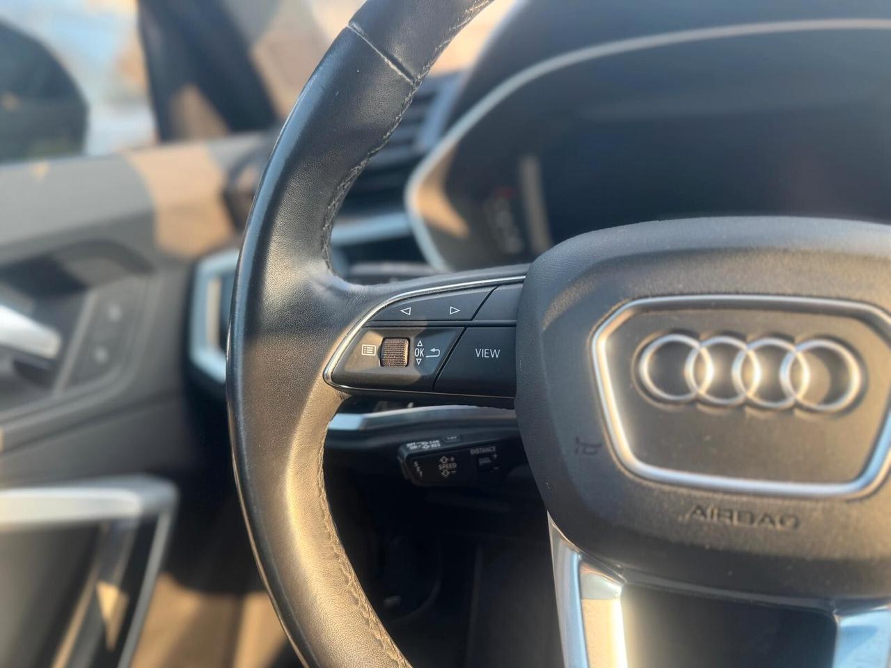 Audi Q3 35 TDI S tronic Business Advanced