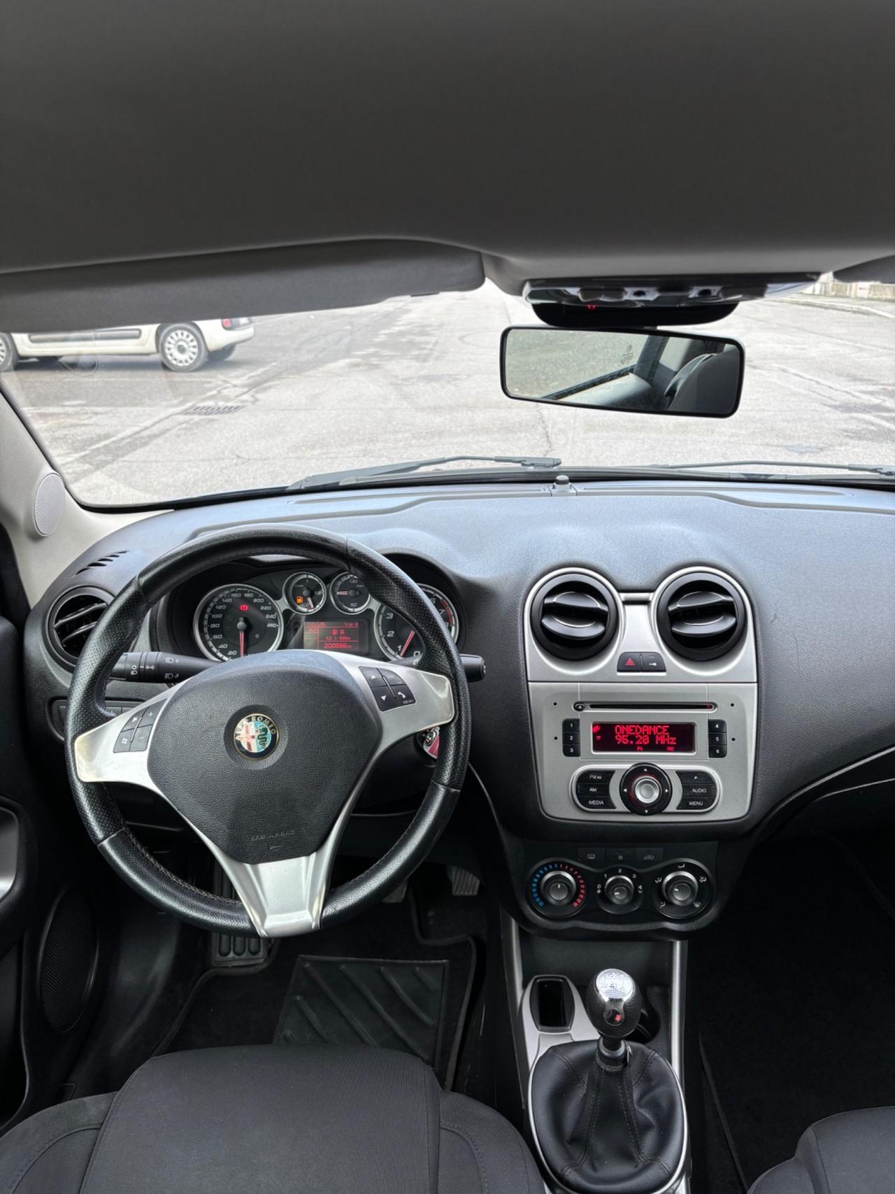 Alfa Romeo MiTo 1.4 78 CV Distinctive