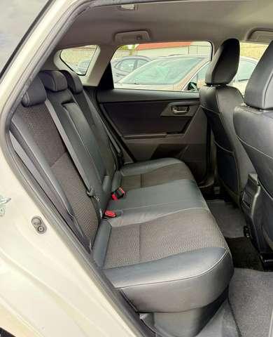 Toyota Auris 5p 1.8h Lounge NEOPATENTATI