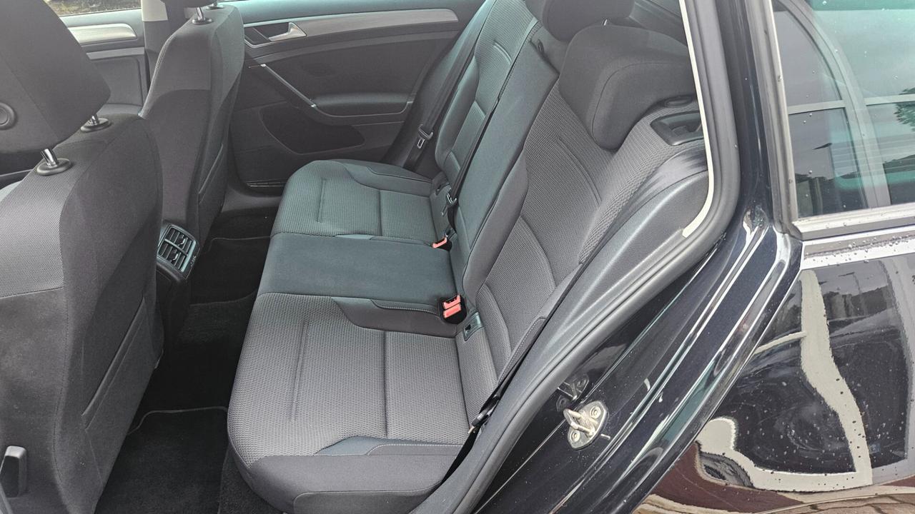 Volkswagen Golf Variant 1.6 tdi Comfortline 105CV CRUISE-SENSORI-