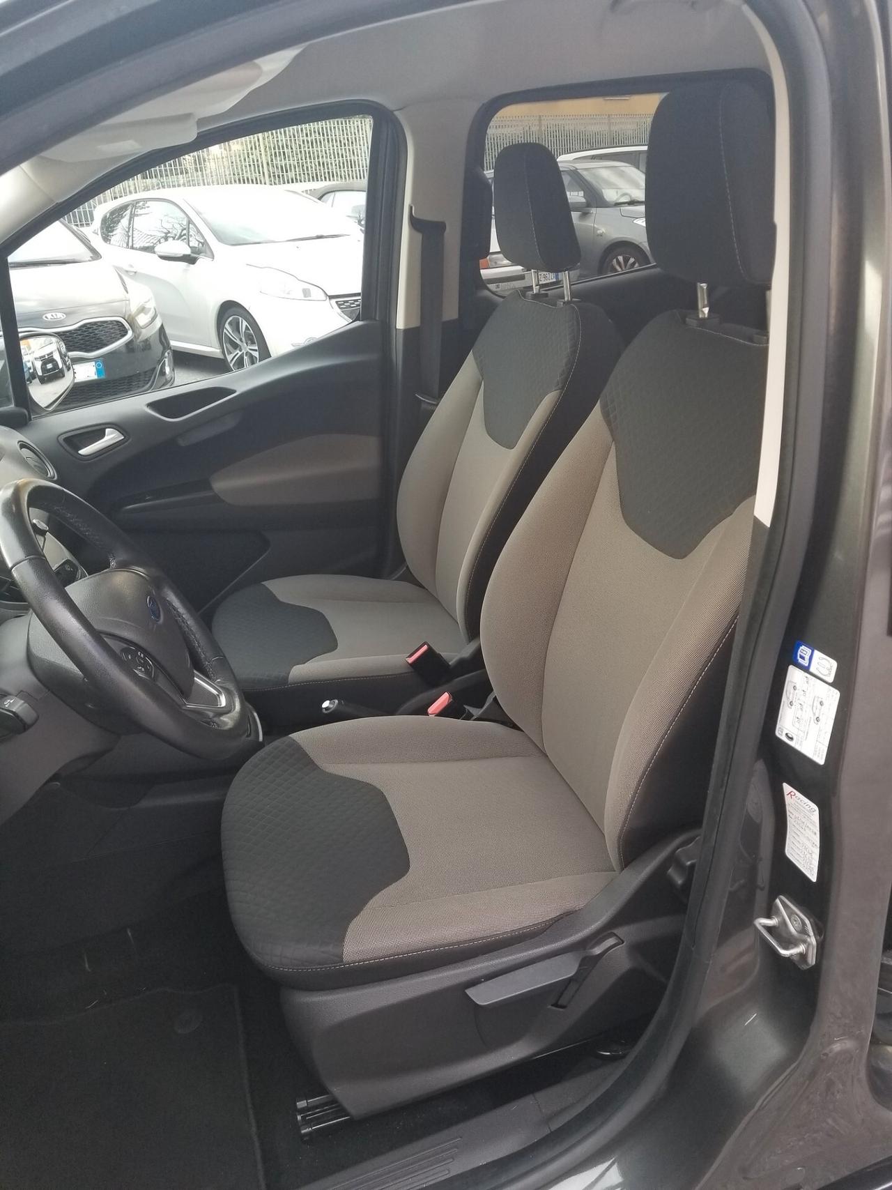 Ford Tourneo Courier 1.5 TDCI 100 CV S&S Plus