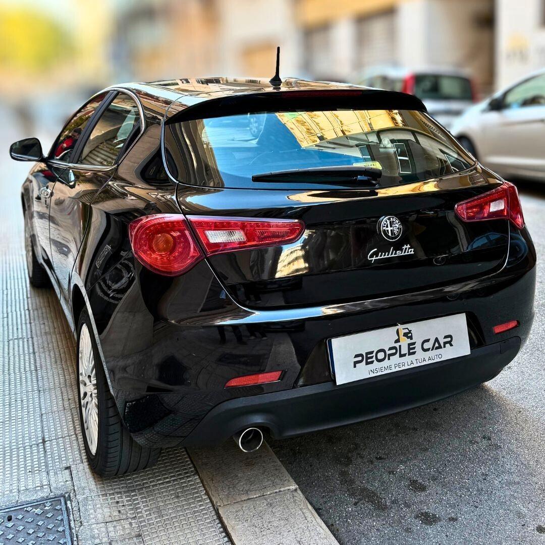 Alfa Romeo Giulietta 1.6 JTDm-2 105 CV Exclusive