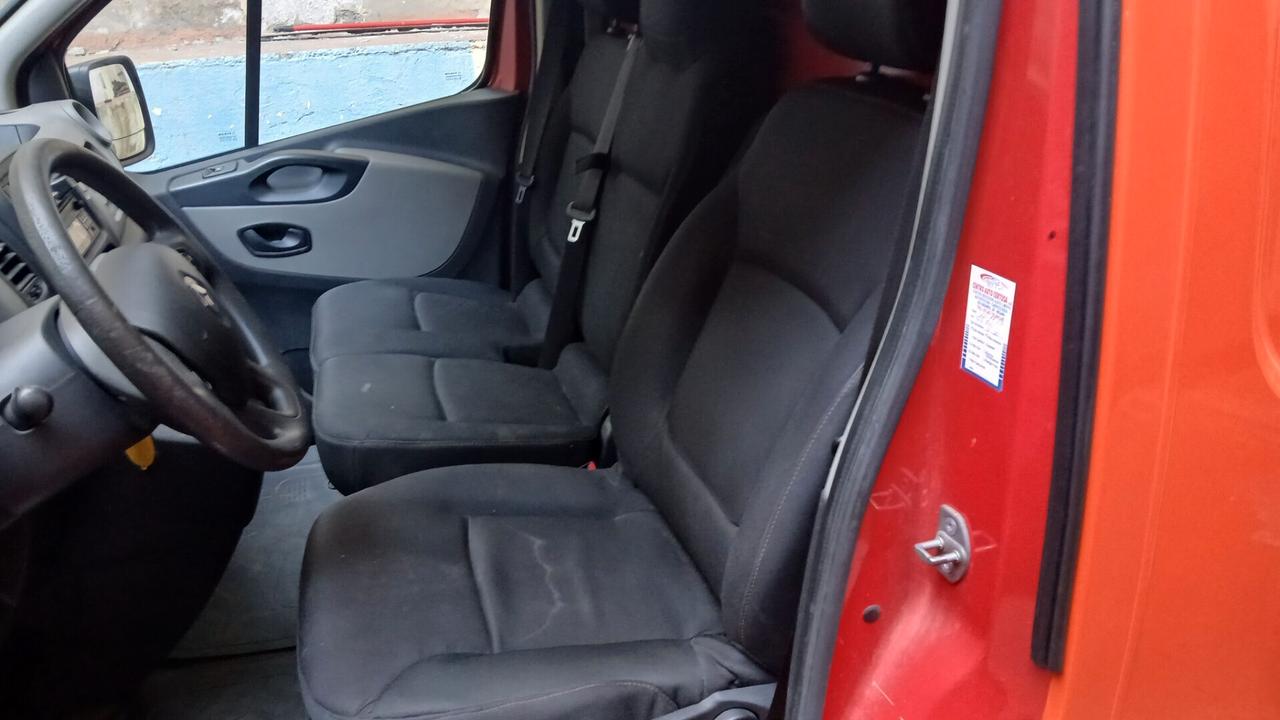 Renault Trafic 1600 DCI E6 IVA COMPRESA