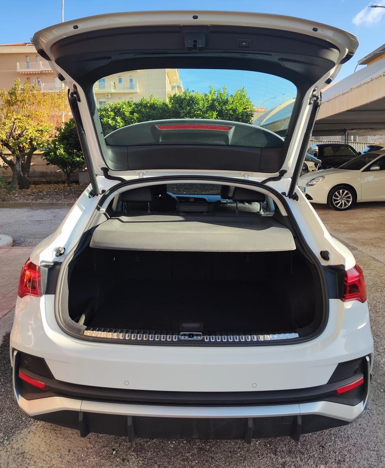 Audi Q3 SPB 35 TDI S tronic line edition 2020