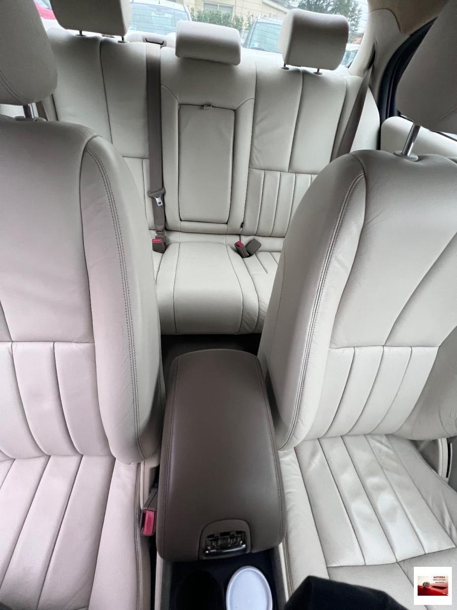 JAGUAR - S-Type - 2.5 V6 24V Executive