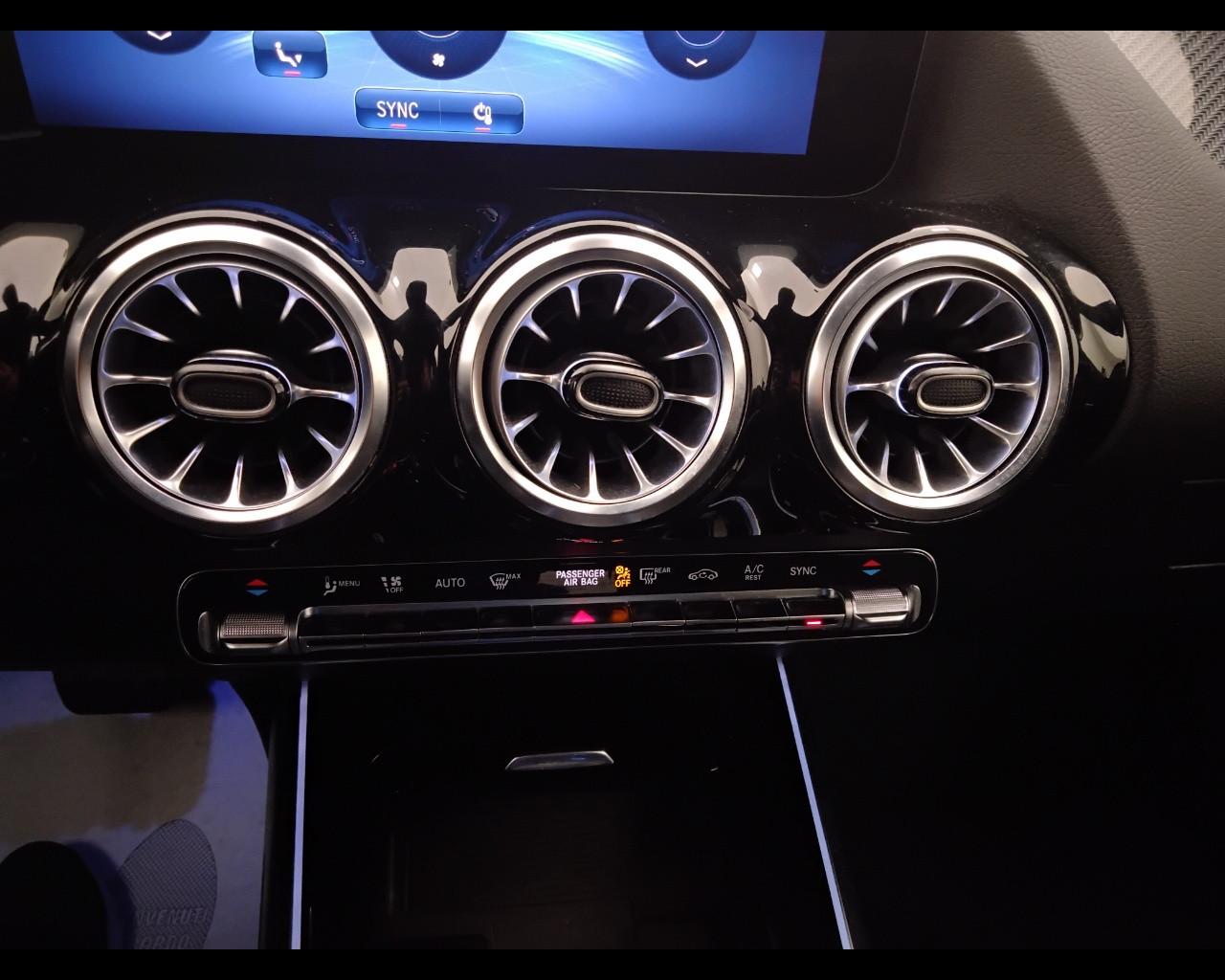 Mercedes-Benz Classe B - W247 2023 - B 180 d AMG Line Advanced Plus auto