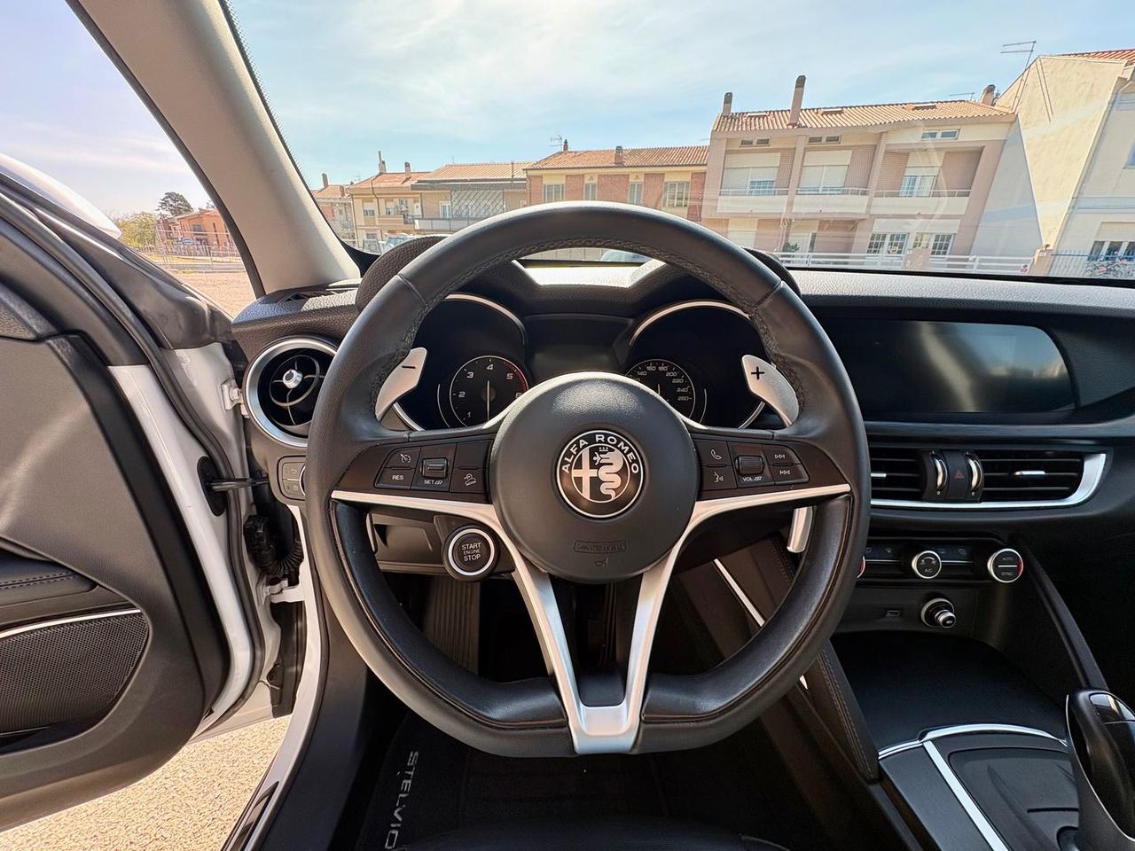 Alfa Romeo Stelvio Executive 2.2 #10521