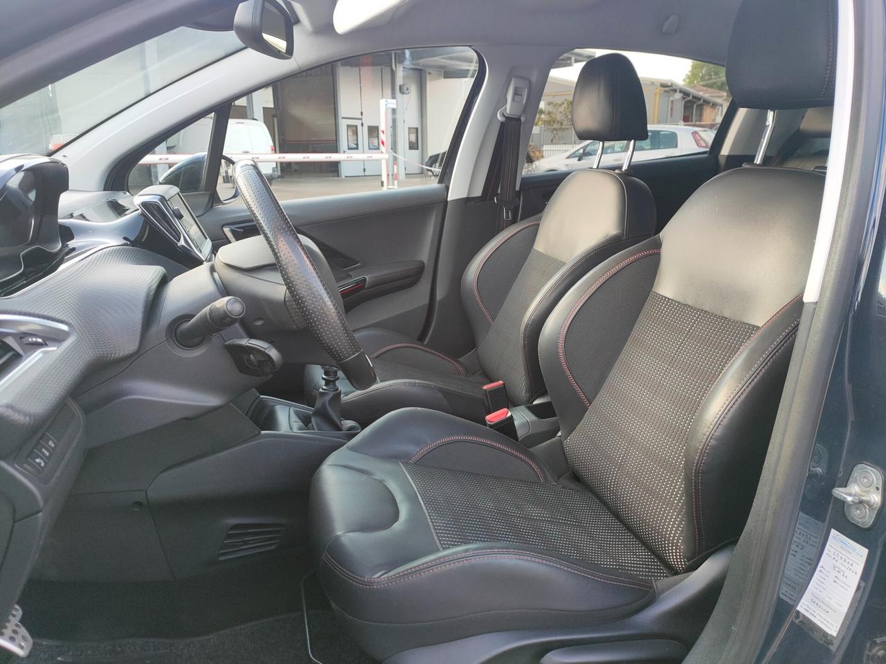 Peugeot 208 BlueHDi 120 S&S 5 porte GT Line NEOPATENTATI