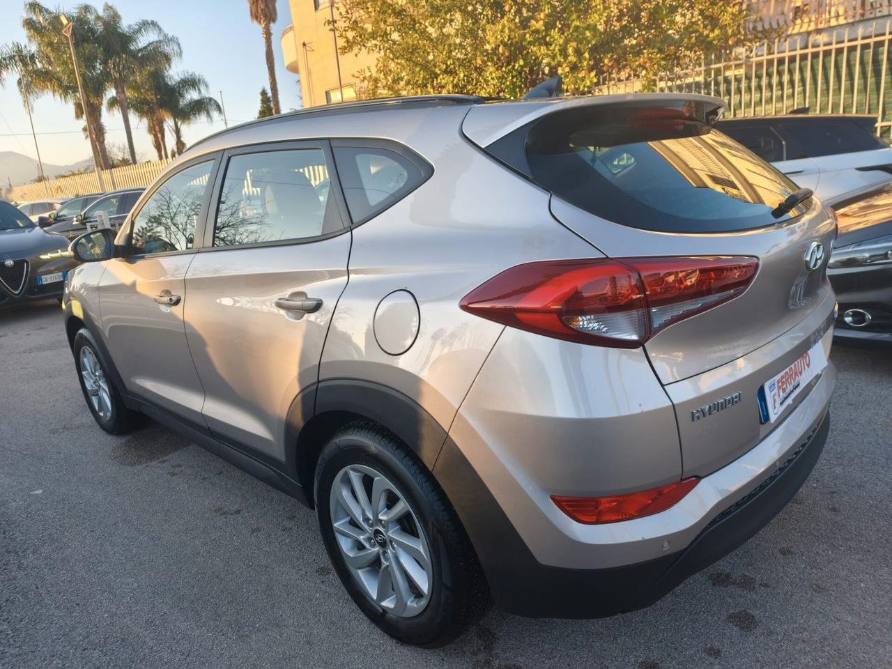 HYUNDAI TUCSON 1.6CRDI 116CV XTECH TETTO APRIBILE