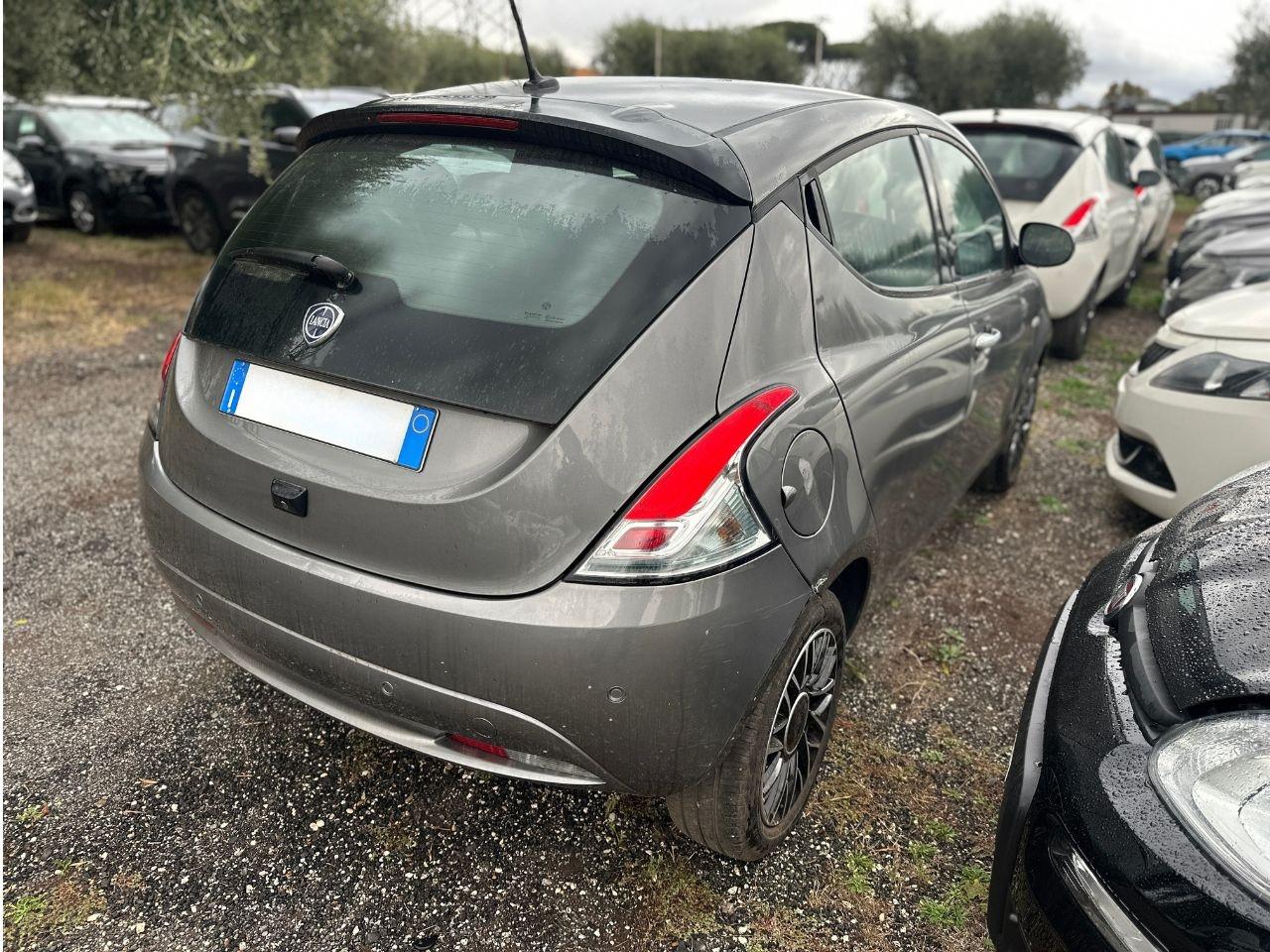 LANCIA Ypsilon III 2021 - Ypsilon 1.0 firefly hybrid Platino s&s 70cv