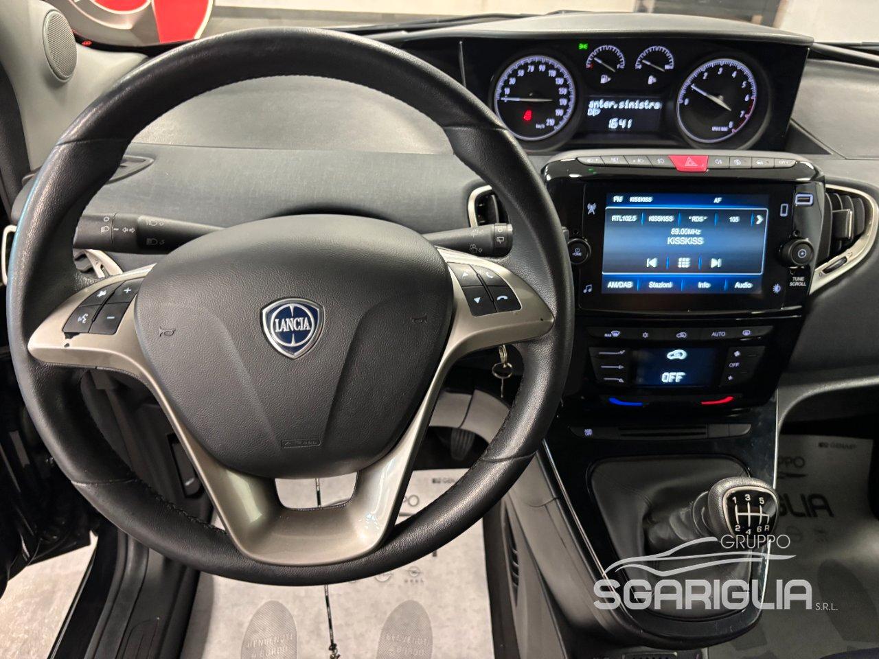 Lancia Ypsilon 1.0 Benzina Hybrid Ecochic Gold 5 Porte