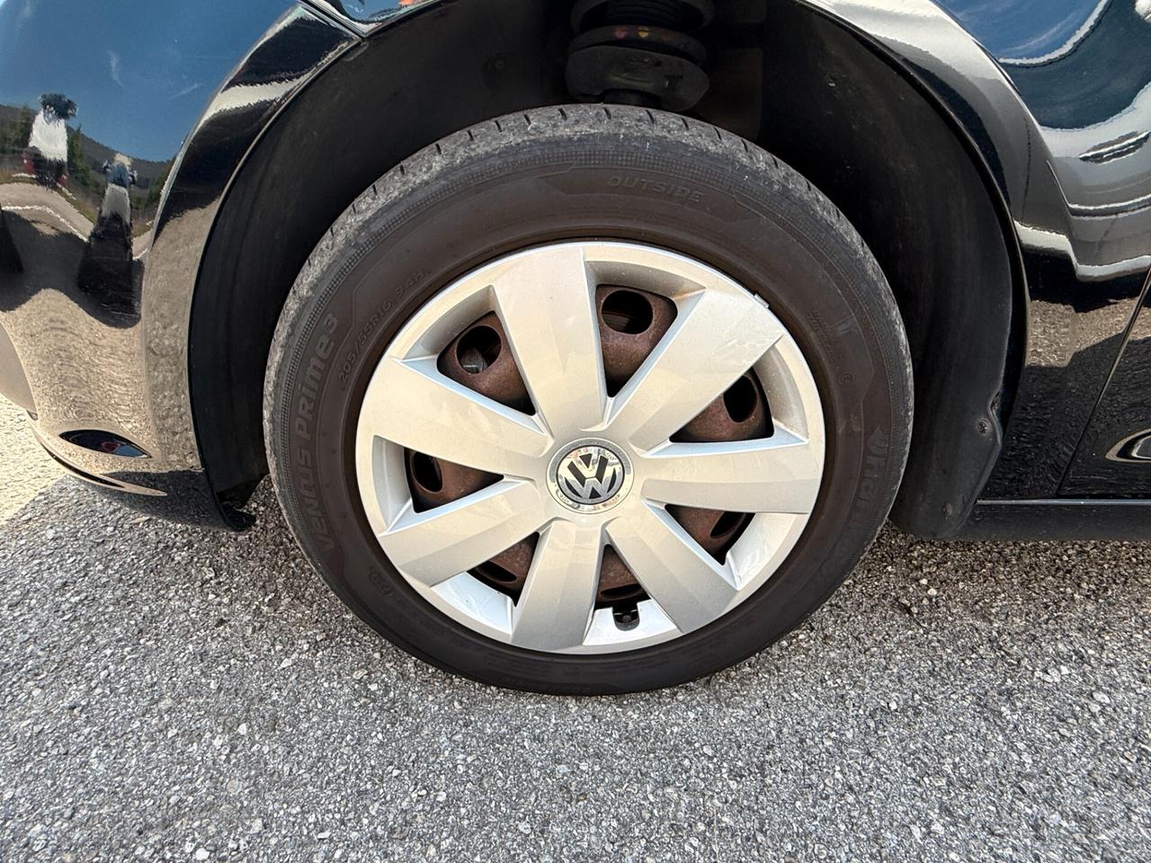 Volkswagen Touran 1.6 TDI 7 POSTI
