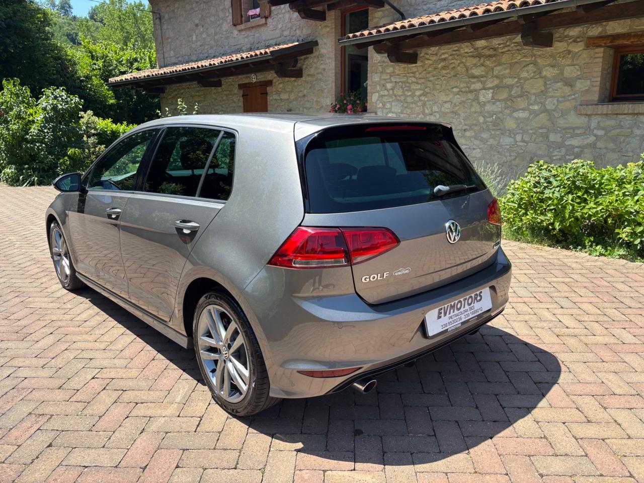 Volkswagen Golf 1.6 TDI 110 CV 5p. R-LINE