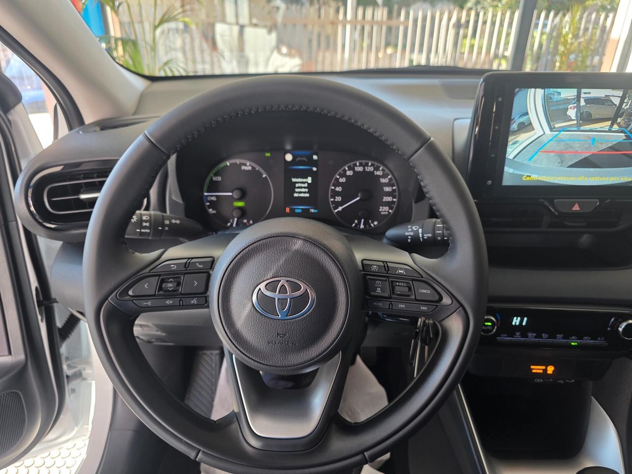 NUOVA Toyota Yaris 1.5 Hybrid 5 porte Active