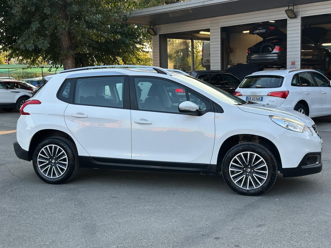 Peugeot 2008 PureTech 82 Allure soli 110mila km