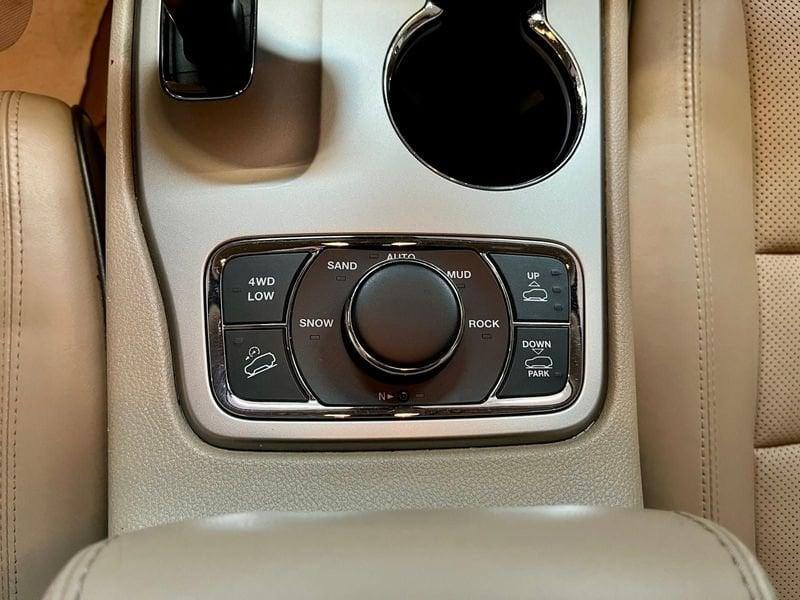 Jeep Grand Cherokee Grand Cherokee 3.0 V6 CRD 250 CV Multijet II Overland