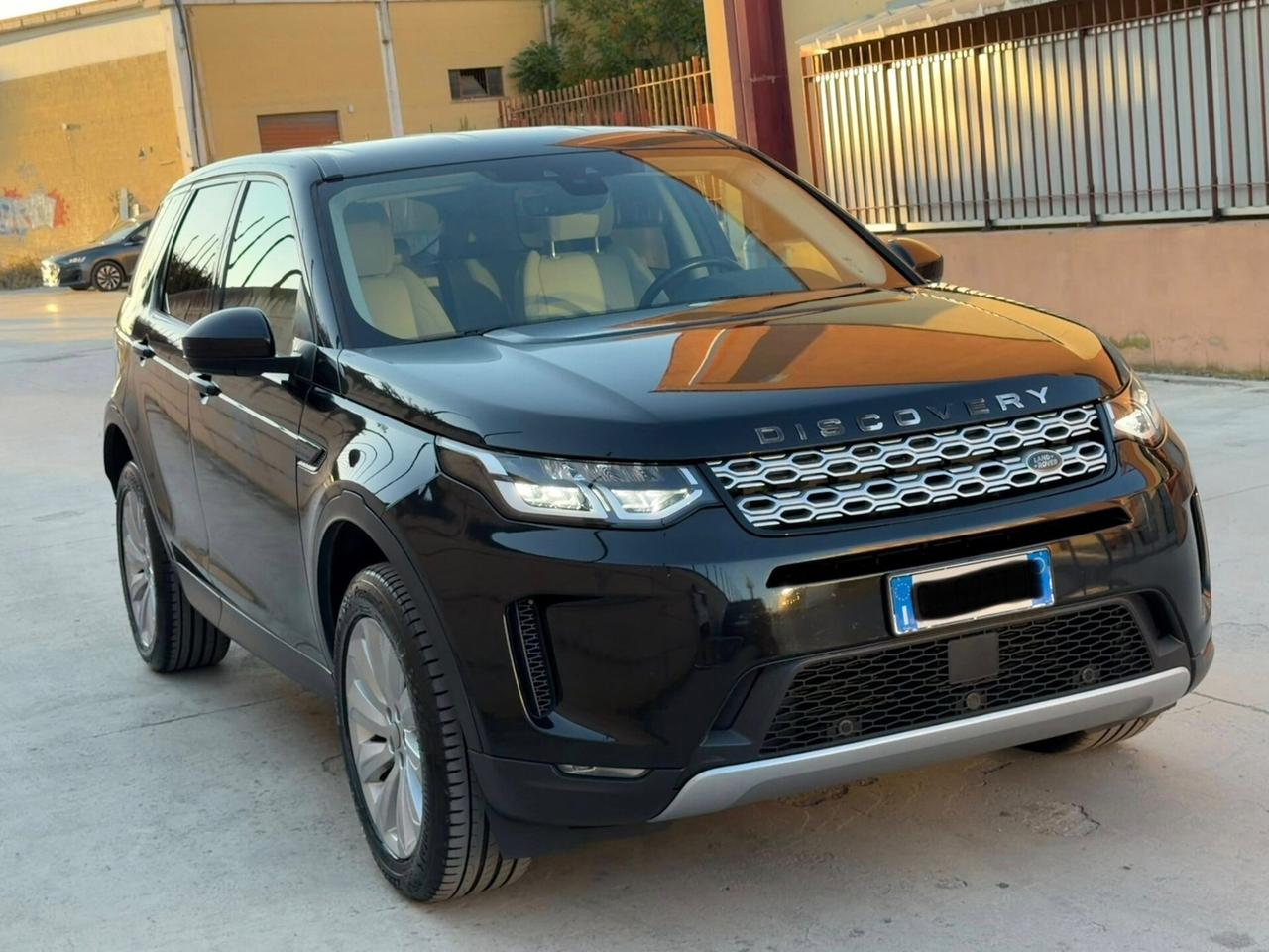 Land Rover Discovery Sport 2.0 TD4 180 CV AWD Auto R-Dynamic HSE
