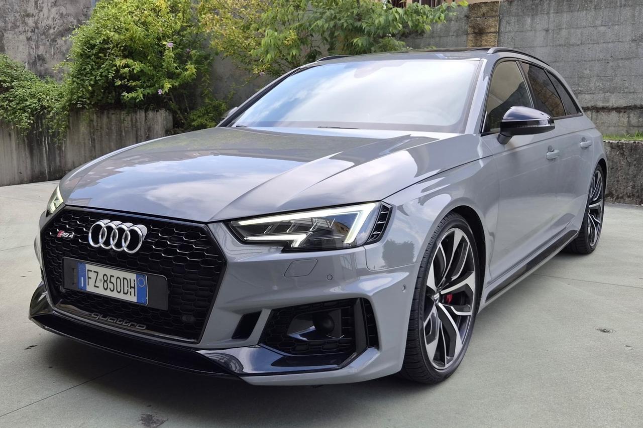 Audi A4 RS4 Avant 2.9 tfsi Exclusive edition Grigio Signal quattro