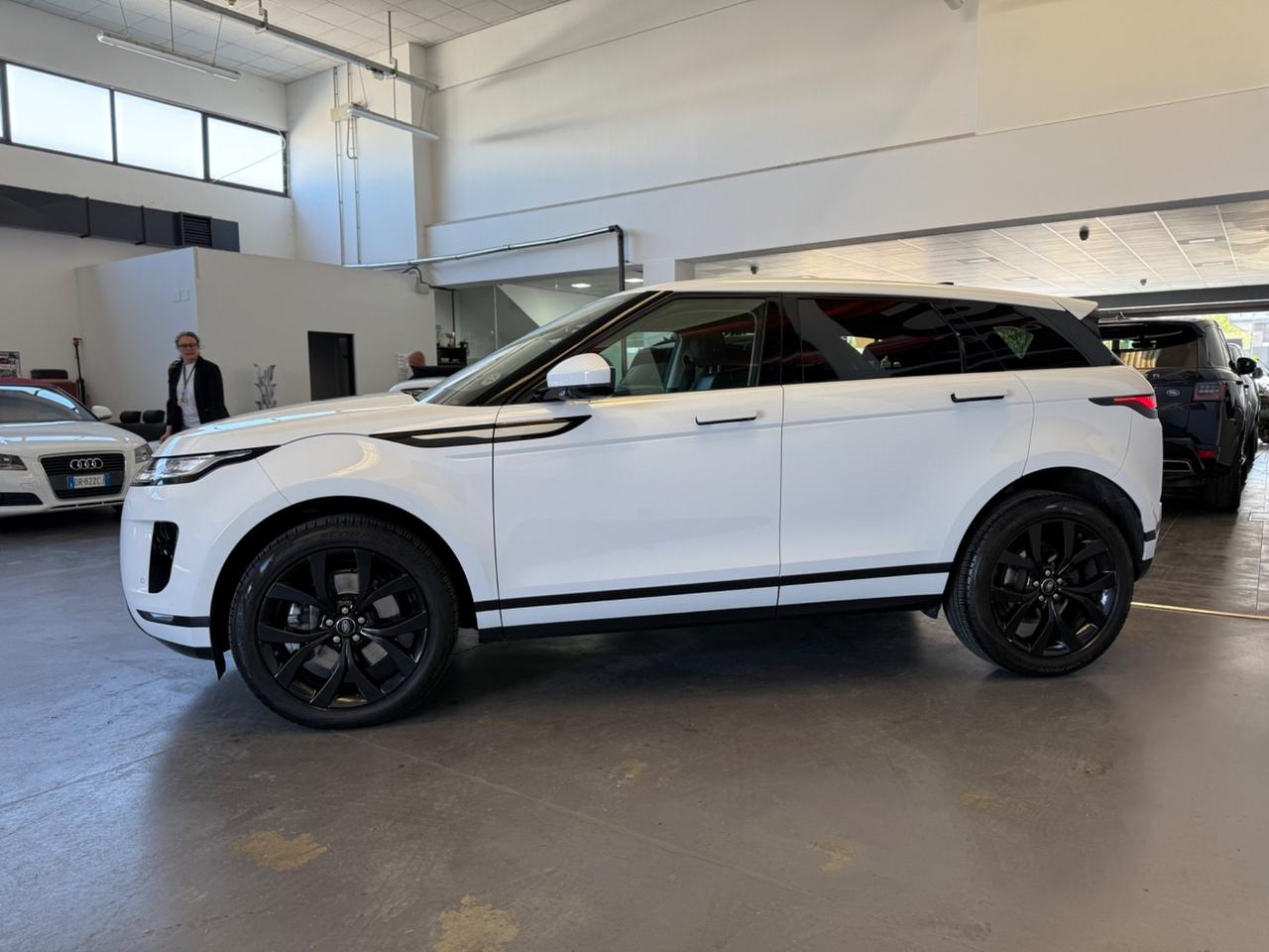 Land Rover Range Rover Evoque 2.0D I4-L.Flw 150CV AWD Aut R-Dynamic HSE