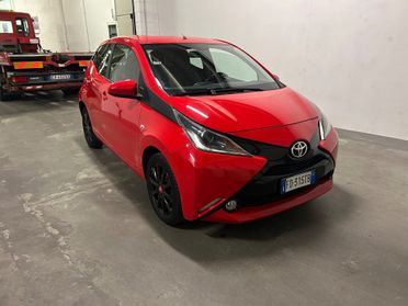 Toyota Aygo 1.0 VVT-i 69 CV 5 porte x-clusiv MMT