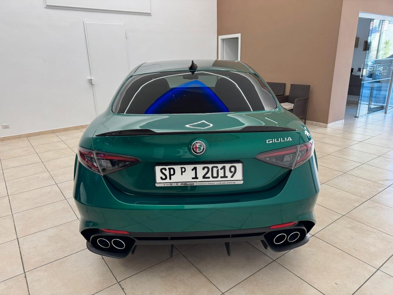 Alfa Romeo Giulia 2.9 V6 Bi-Turbo AT8 Quadrifoglio