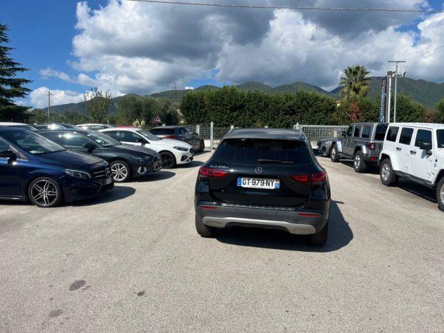 MERCEDES-BENZ GLA 200 d Automatic Business