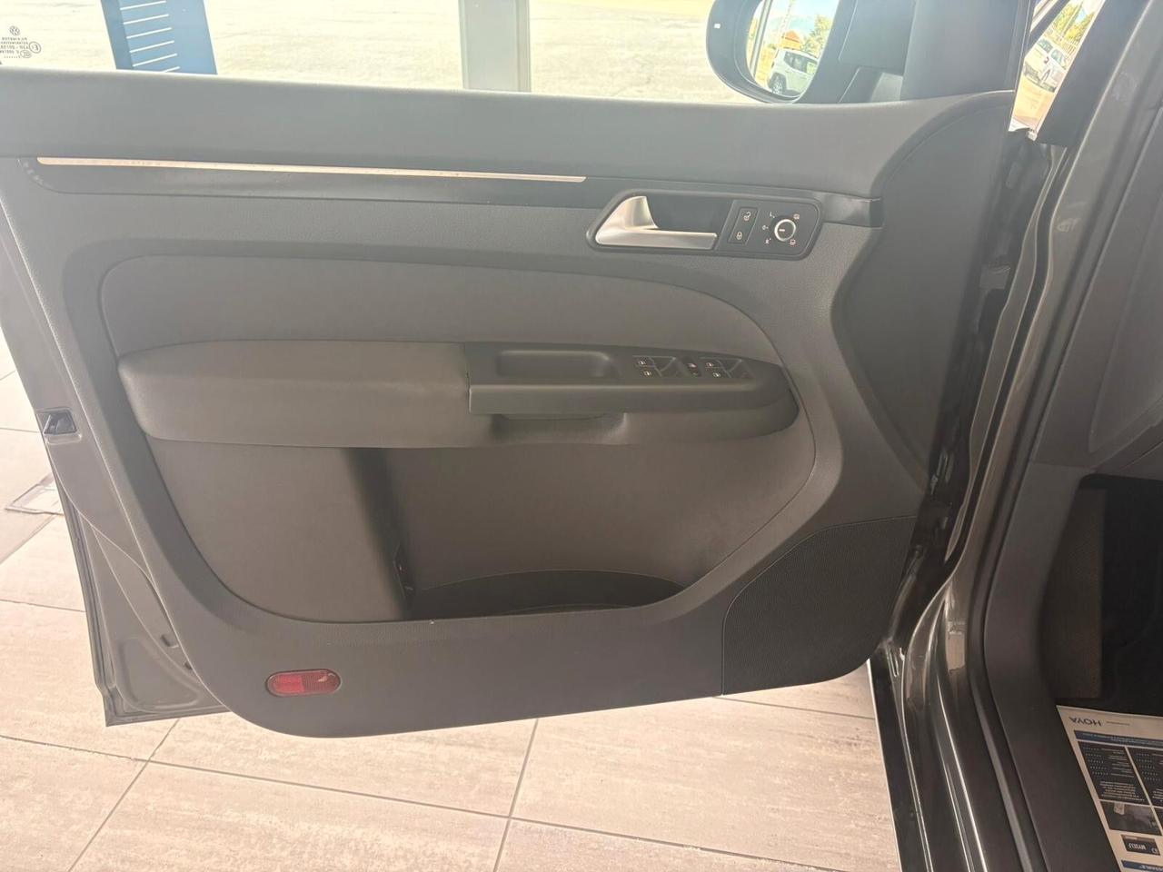 Volkswagen Touran Business 1.4 DSG Highline EcoFuel