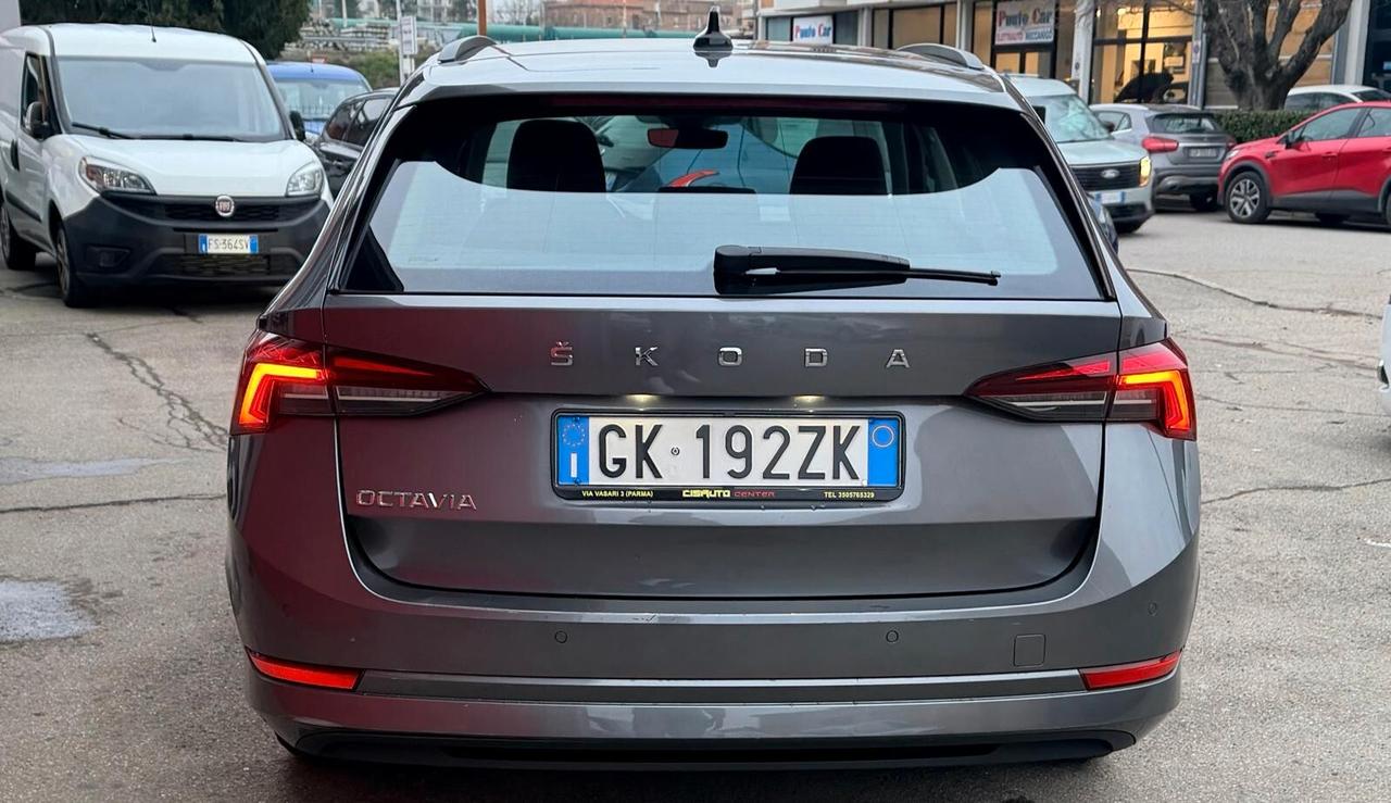Skoda Octavia 2.0 TDI EVO SCR DSG Wagon Sportline