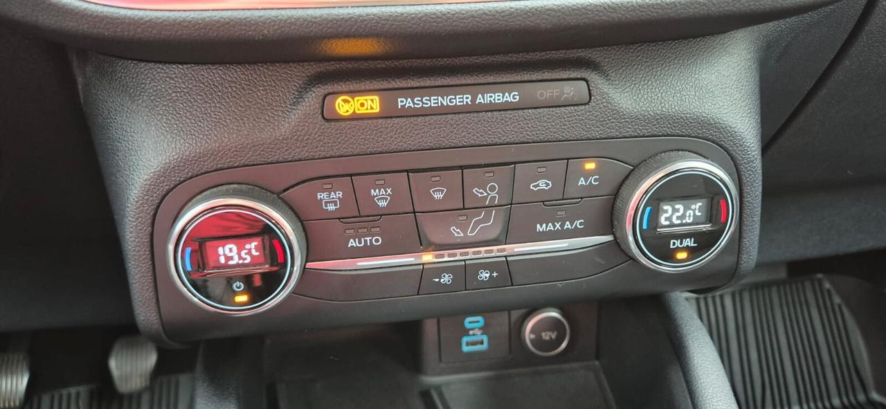 Ford Kuga 1.5EcoBlue 120CV 2WD Tit.-Garanzia 2anni