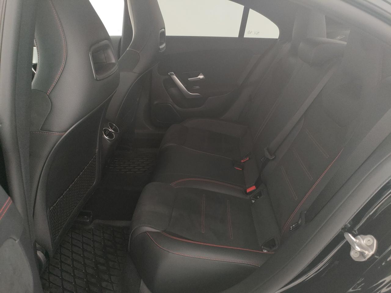 Mercedes-Benz CLA Coupe - C118 - CLA Coupe 200 d Premium auto