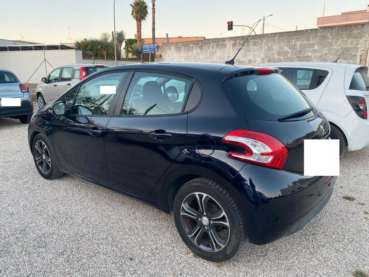 Peugeot 208 1.2 VTi 82 CV 5 porte Allure