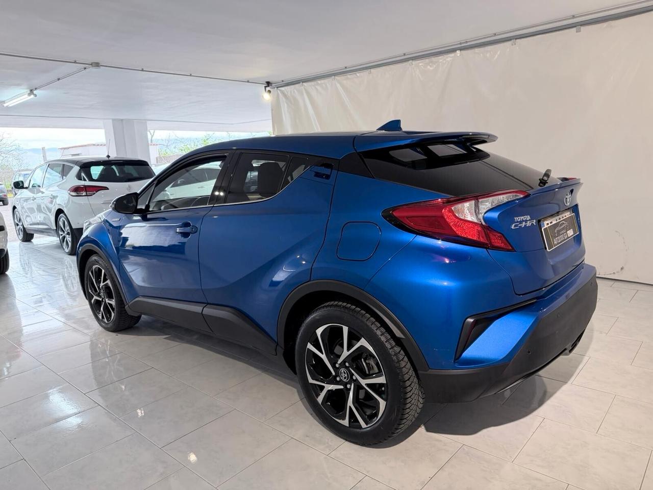 Toyota C-HR 1.8 FULL HYBRID PRONTA CONSEGNA