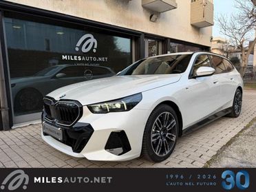 BMW 520 d 48V Msport Pro 7 ANNI GARANZIA RATA 799 ?