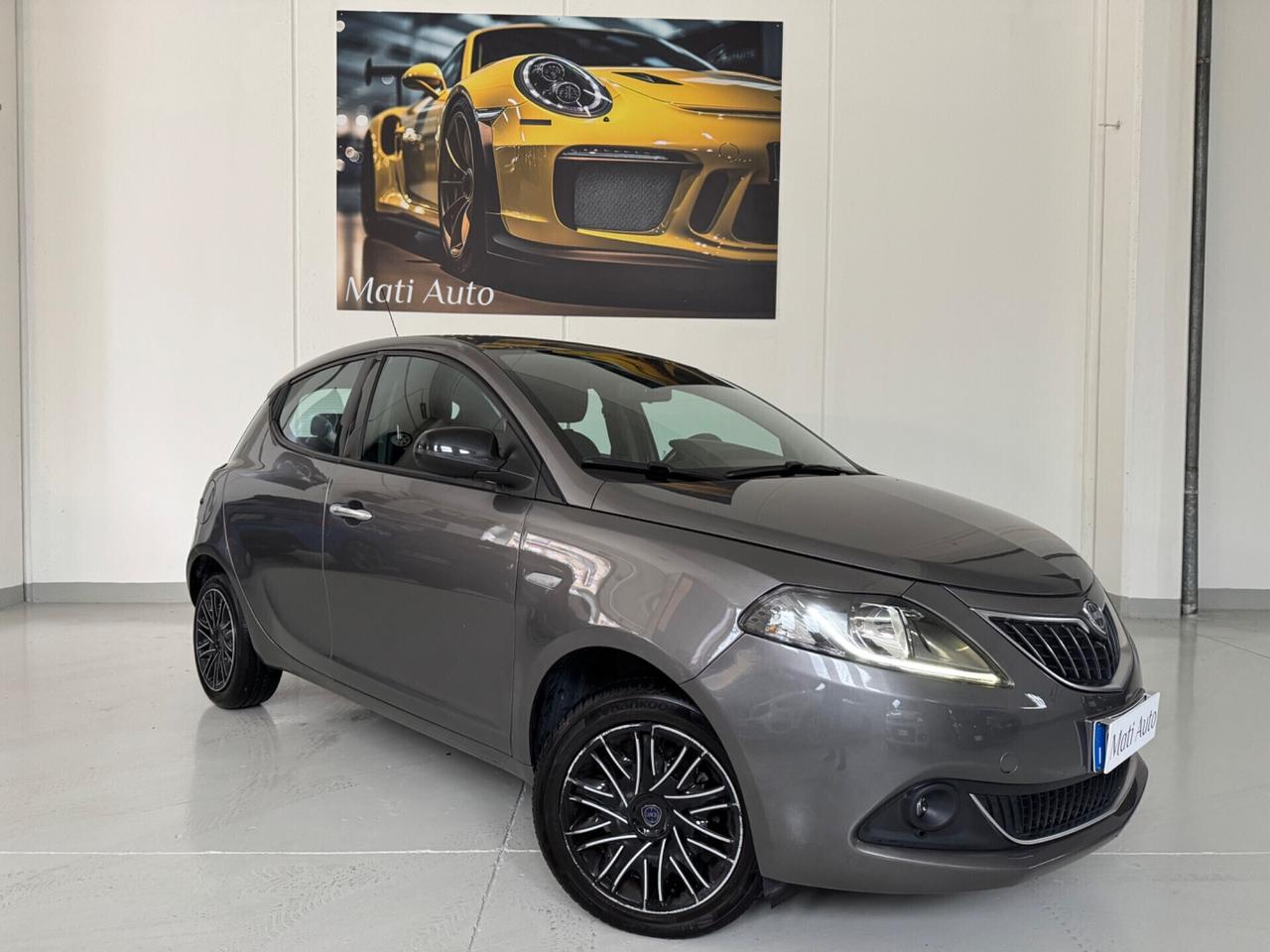 Lancia Ypsilon 1.0 FireFly 5 porte S&S Hybrid Gold