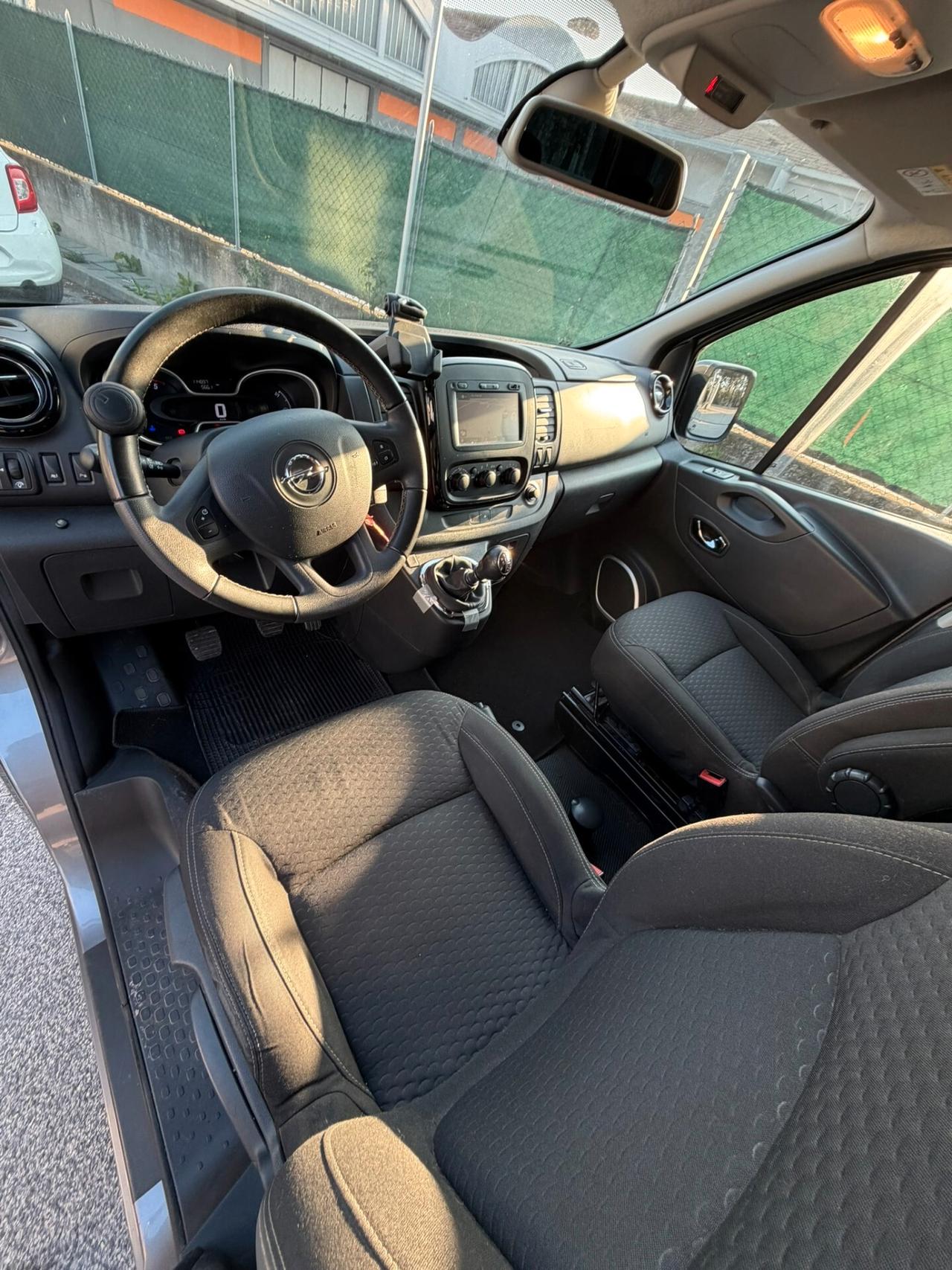 Opel Vivaro 1.6 Biturbo CDTI Combi L1H1 2,9t