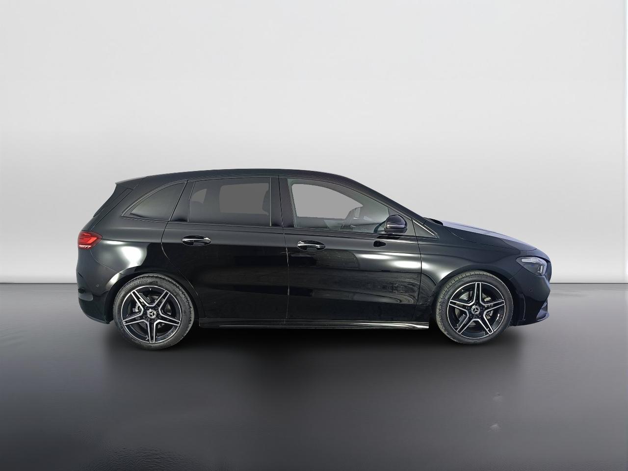 Mercedes-Benz Classe B - W247 2023 - B 180 d AMG Line Premium auto