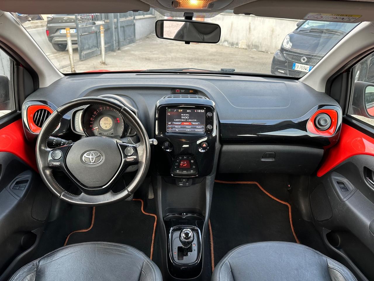Toyota Aygo 1.0 VVT-i 69 CV 5 porte x-pure MMT 2016