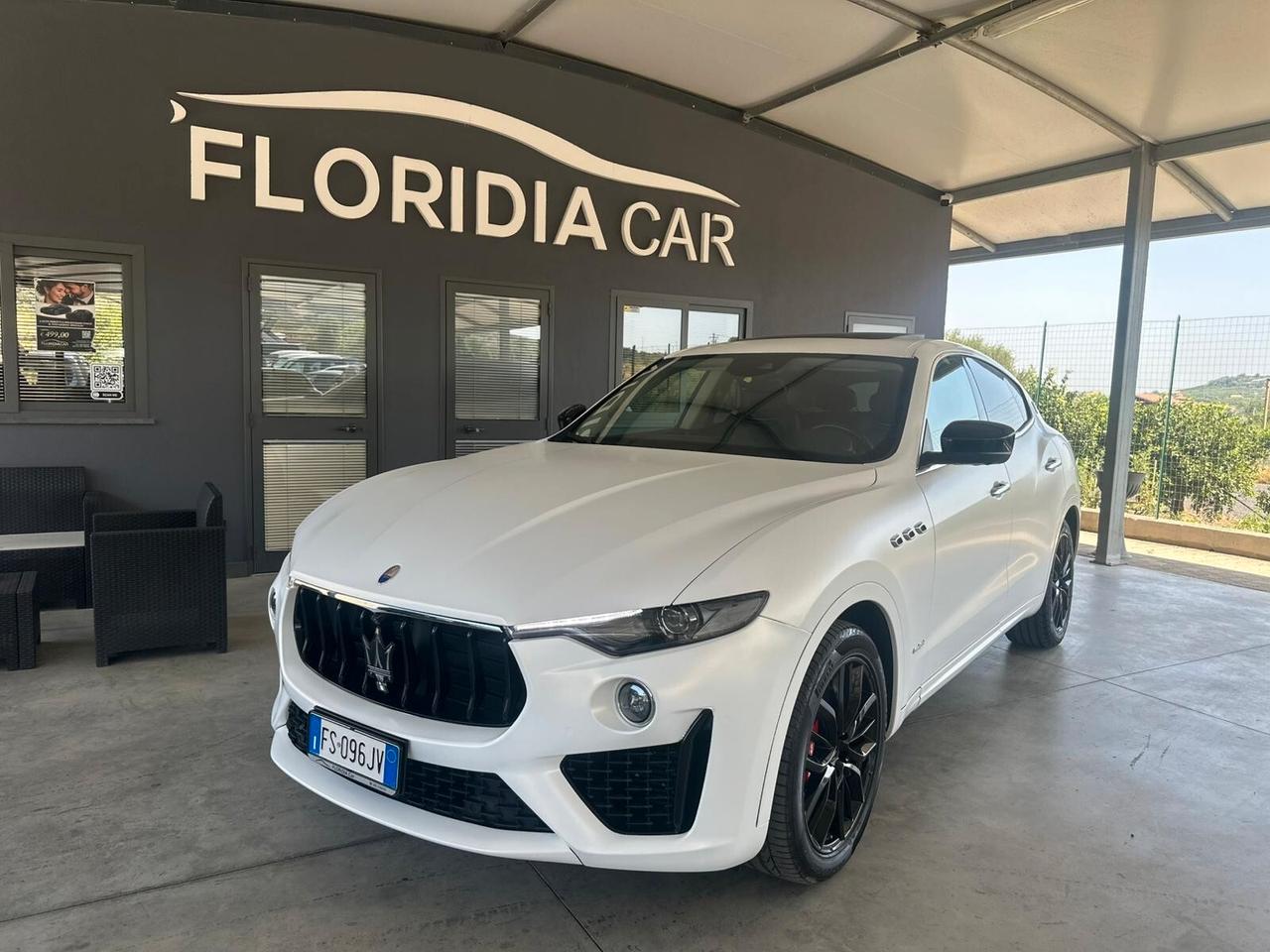 MASERATI LEVANTE GRANSPORT WRAPPATA 10/2018