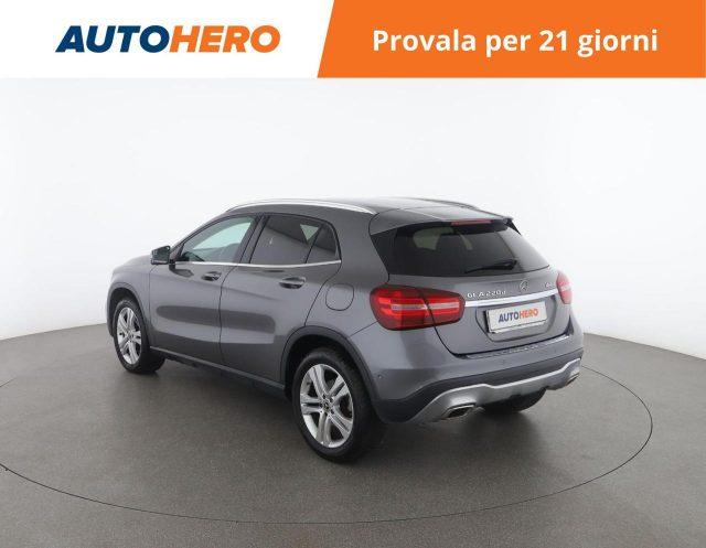 MERCEDES-BENZ GLA 220 d Automatic 4Matic Sport