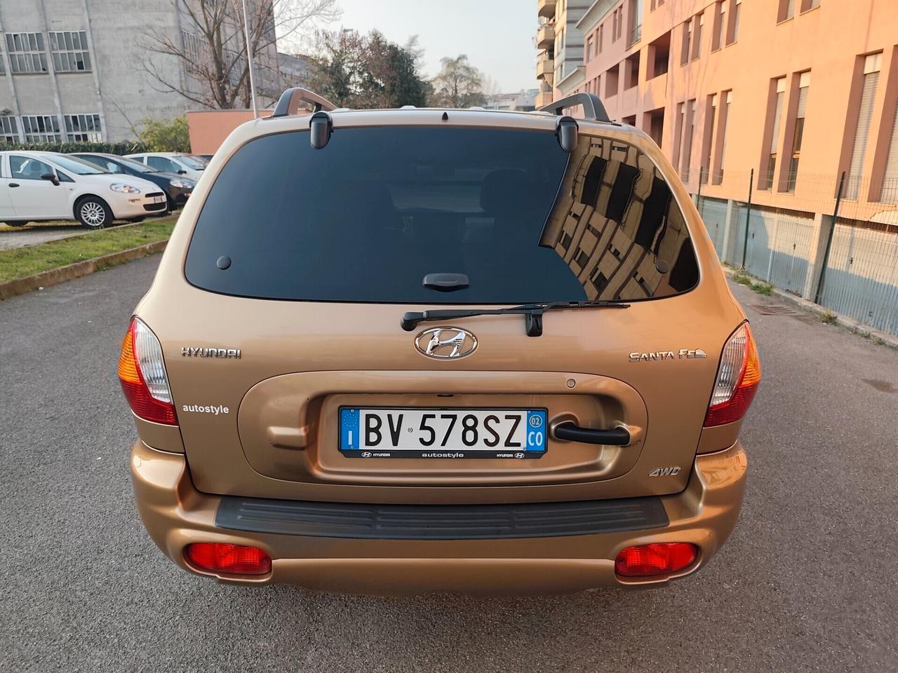 Hyundai Santa Fe 2.4i 4WD GL Plus