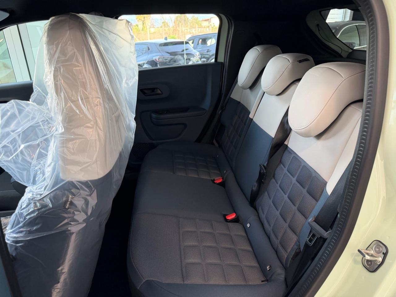 Fiat Grande Panda 1.2 Hybrid 110 CV S&S La Prima